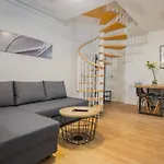 Cozy Duplex - 2 Bathrooms - Historic Centre